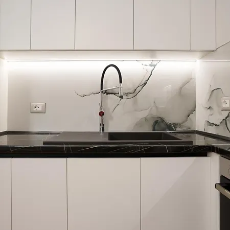 Jora Luxury Tirane *